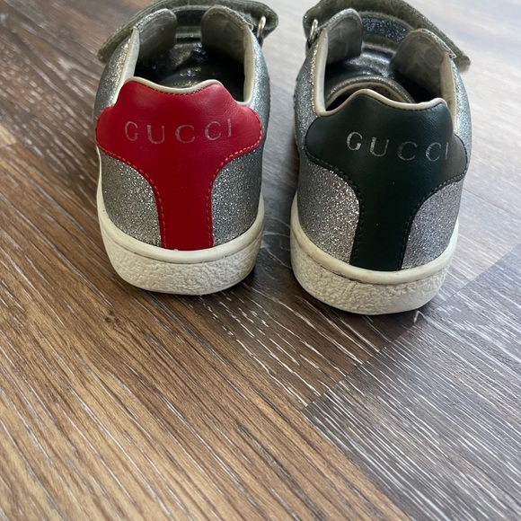 Toddler GUCCI Velcro shoes! Size 10.5 (27) - Picture 5 of 8